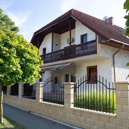 Zsolnay Apartman Siofok Dış mekan fotoğraf