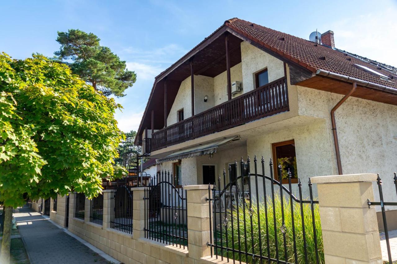Zsolnay Apartman Siofok Dış mekan fotoğraf